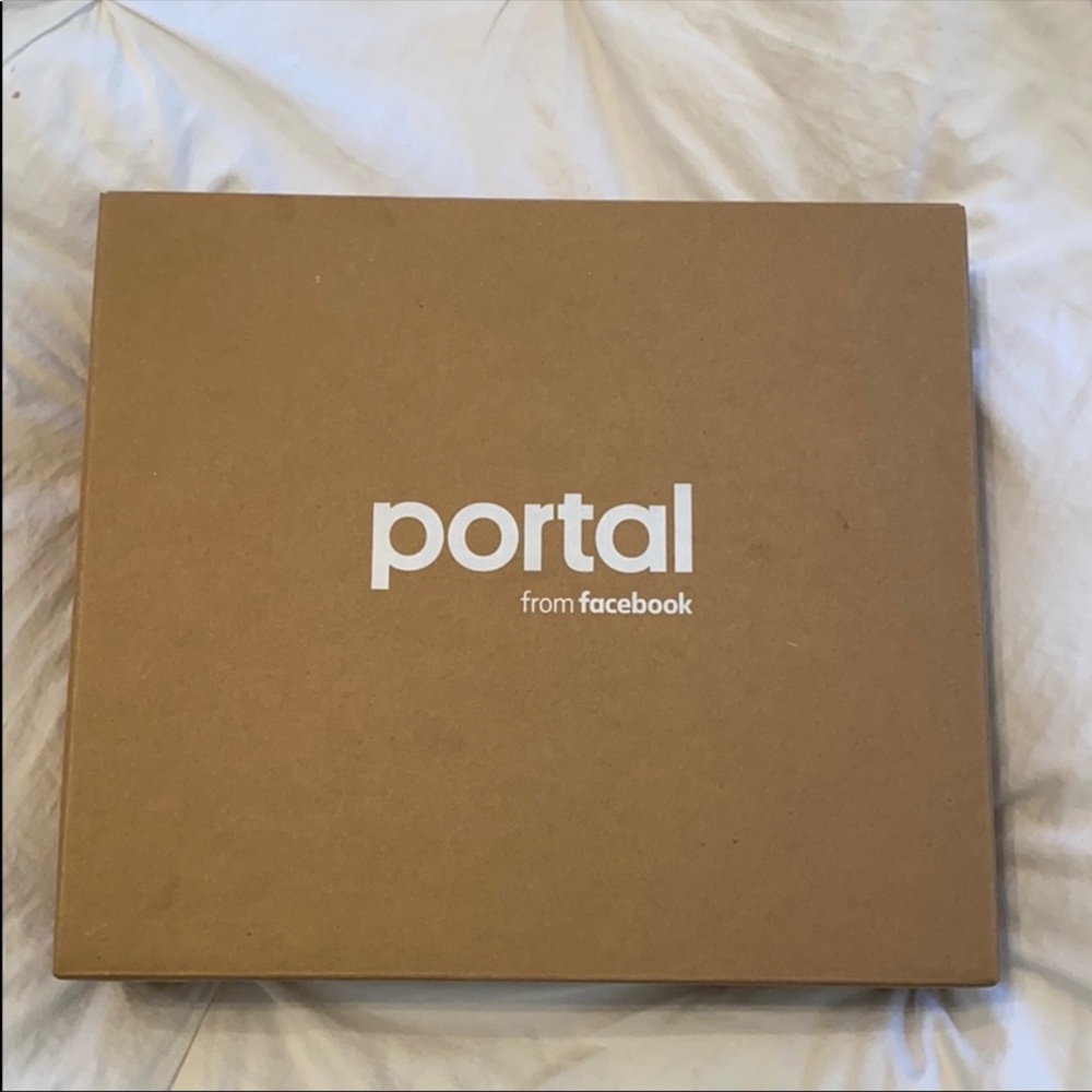 Facebook portal- BNWT